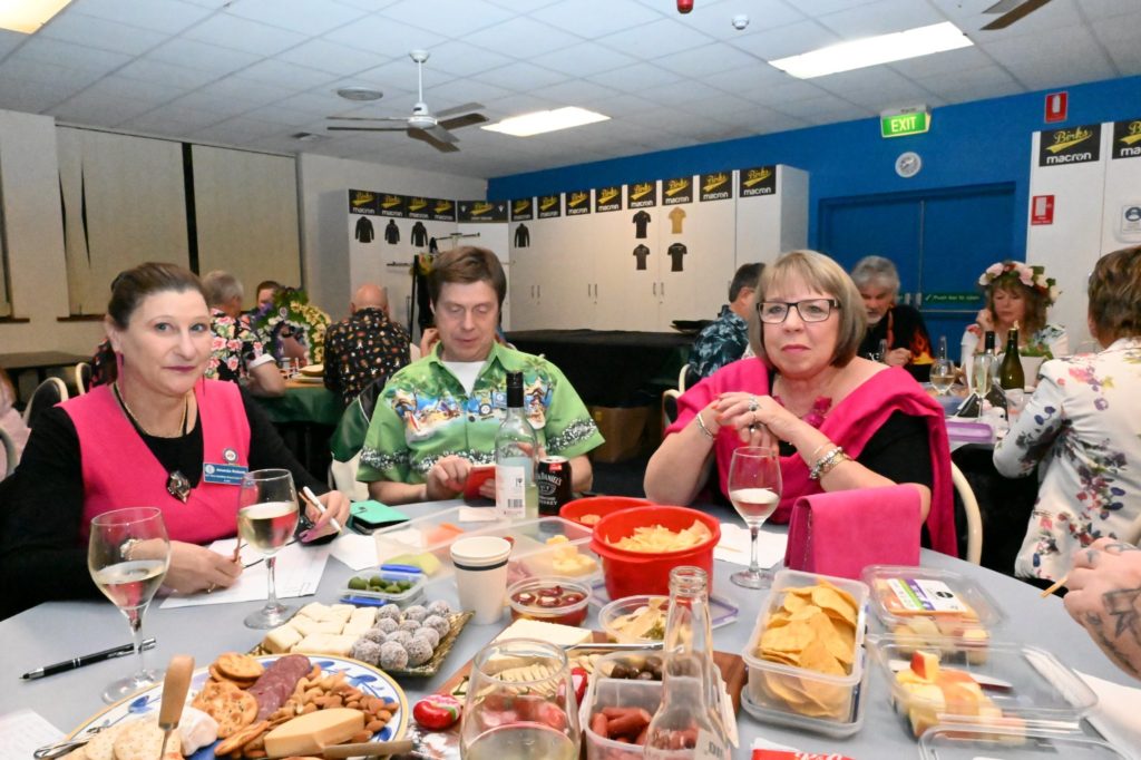 300882442_10217624389720837_2841775109905558544_n