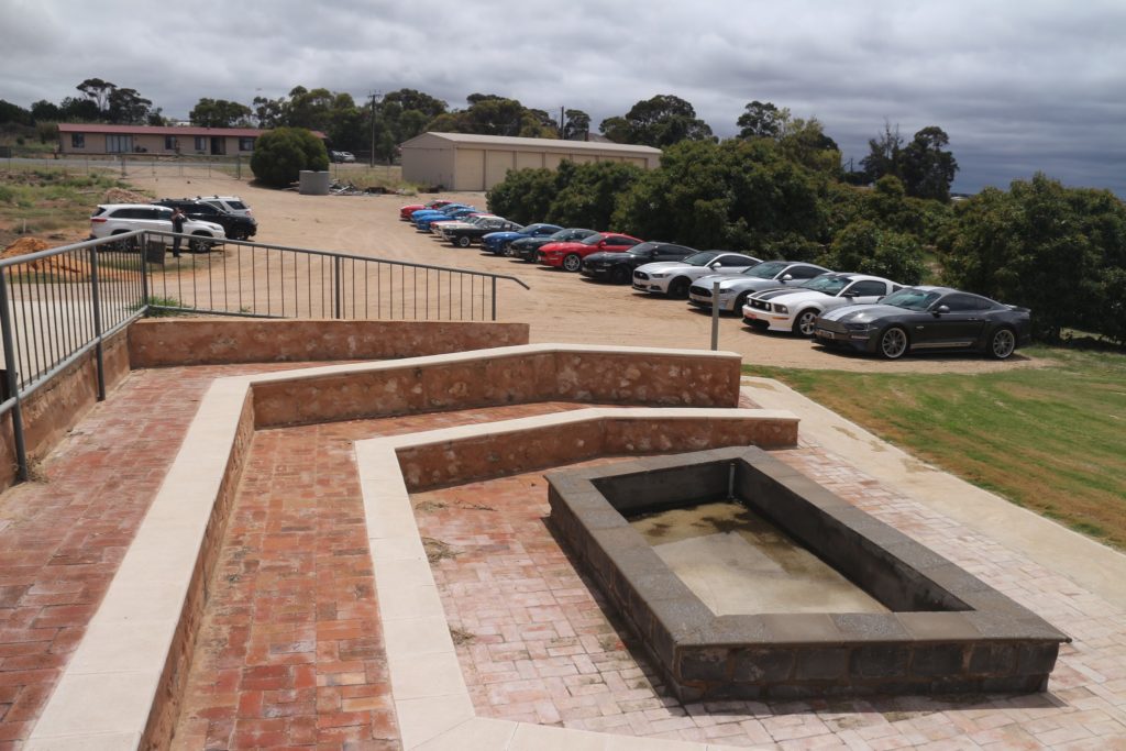 327258095_909086670229452_569780267552777546_n