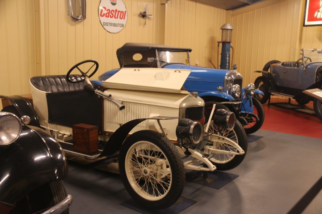 327769129_1577241362702236_1947057411596531403_n